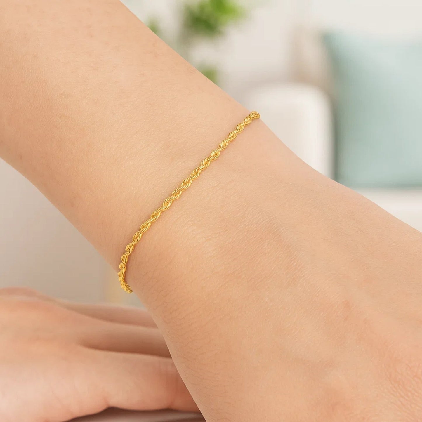 Lite Rope Chain Bracelet in 14k Yellow Gold (1.50 mm)