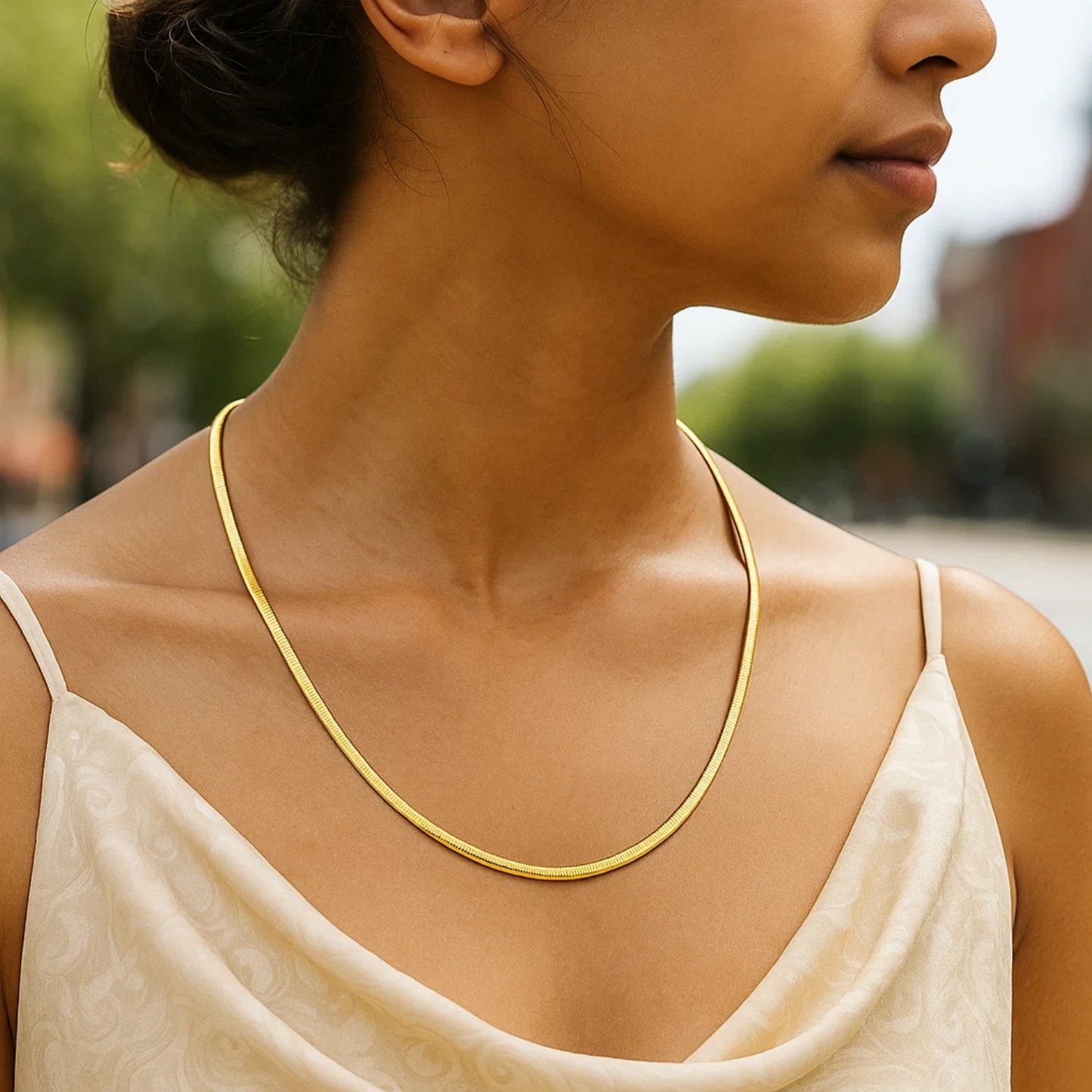 14K Yellow Gold And Silver Reversible Omega Chain Necklace (4.00 mm)