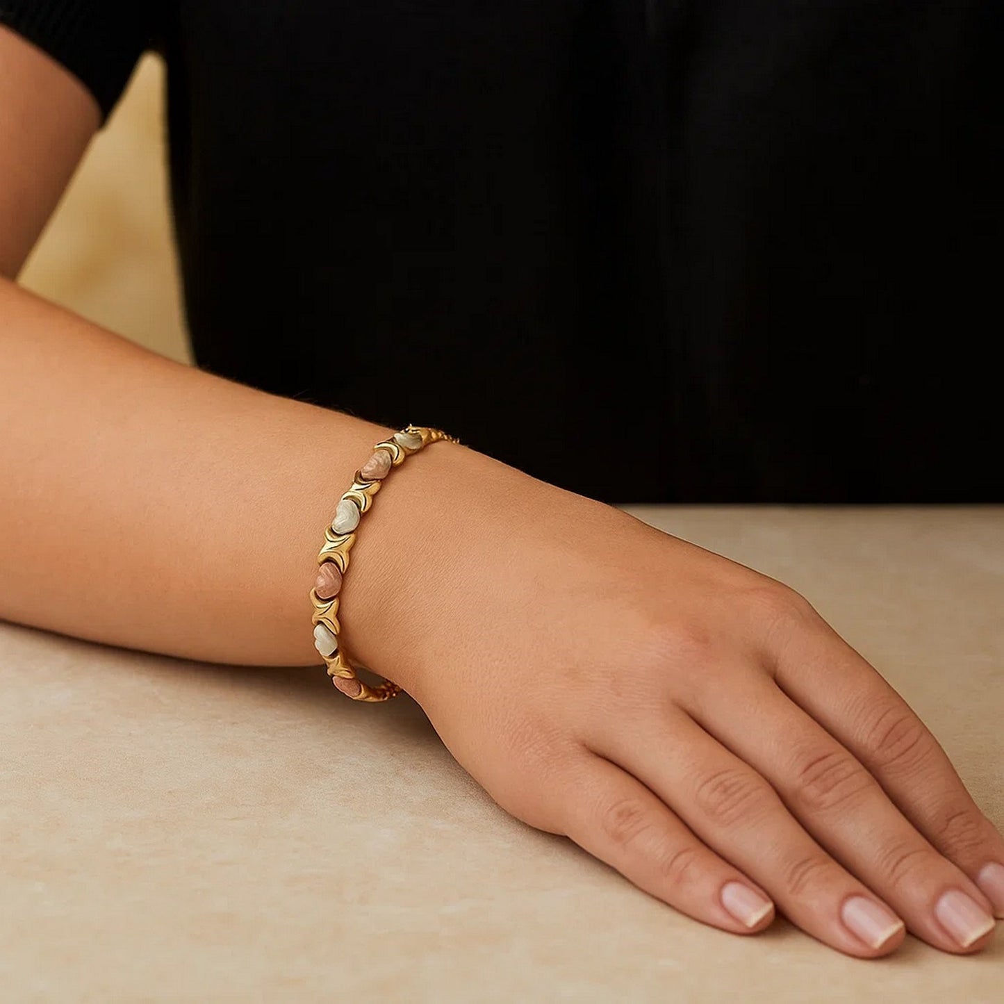 14k Tri-Color Gold Fancy Satin Heart Line Bracelet (6.35 mm)