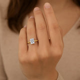 2 Carat Emerald Lab Grown IGI G/VS1 Diamond Solitaire Ring in 14K Yellow Gold