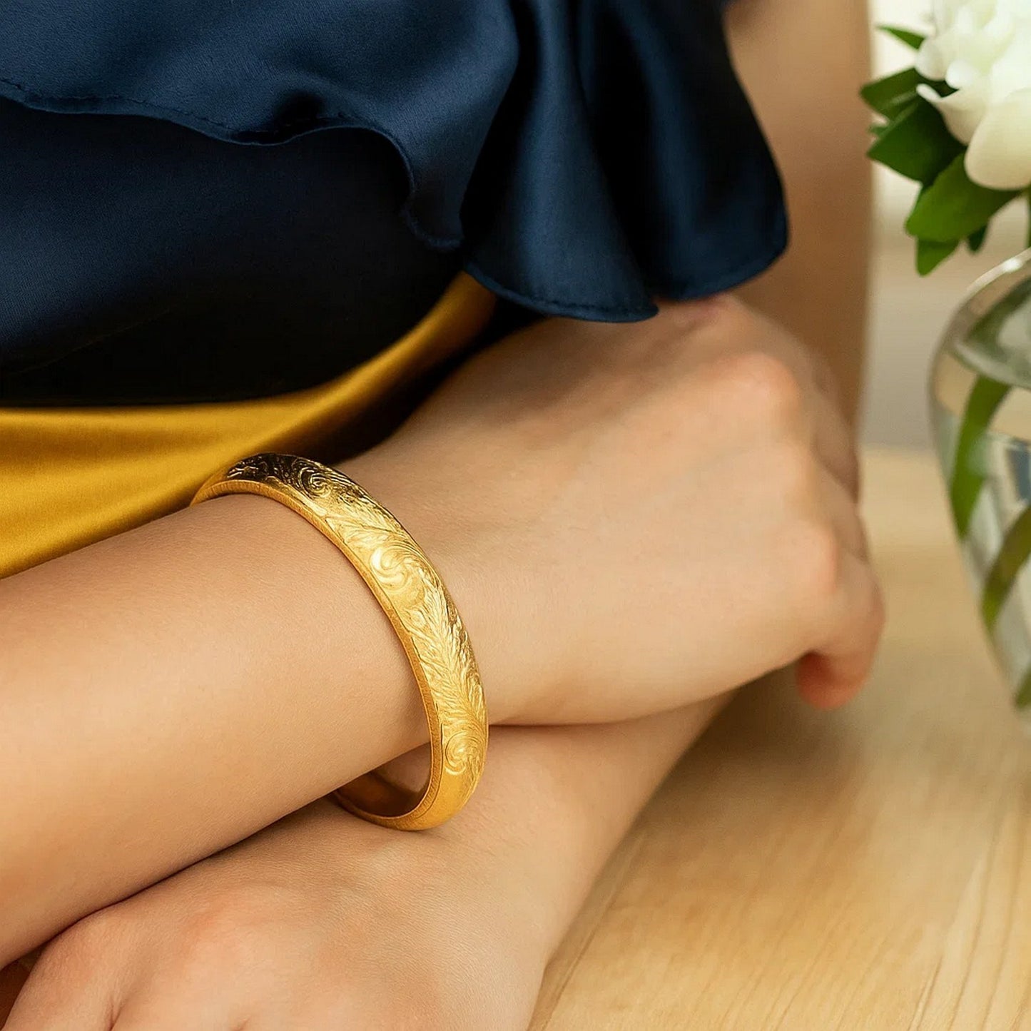 Engraved Large Bangle in 14K Yellow Gold (12.00 mm)