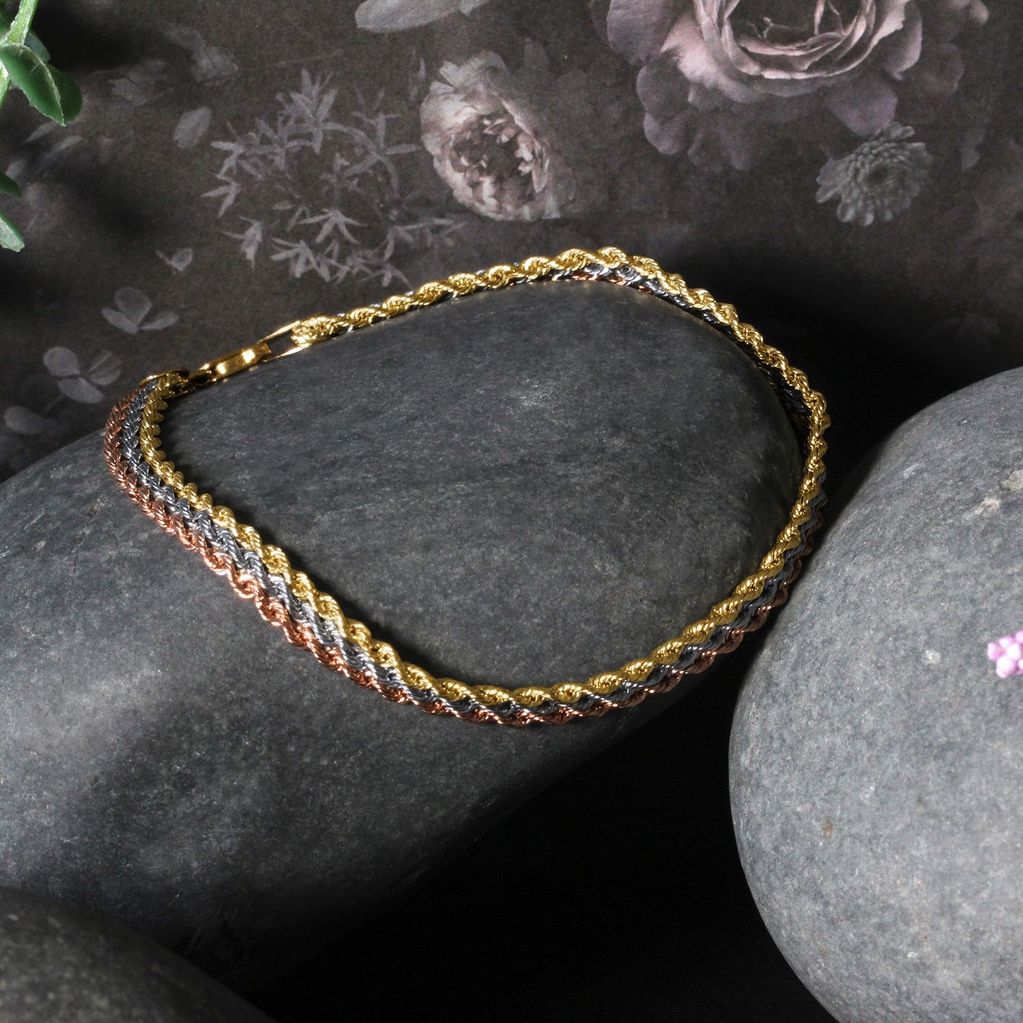 10k Tri-Toned Gold Multi-Strand Rope Chain Bracelet (6.35 mm)