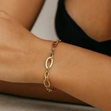 Large Flat Oval Link Bracelet in 14K Yellow Gold (7.90 mm)