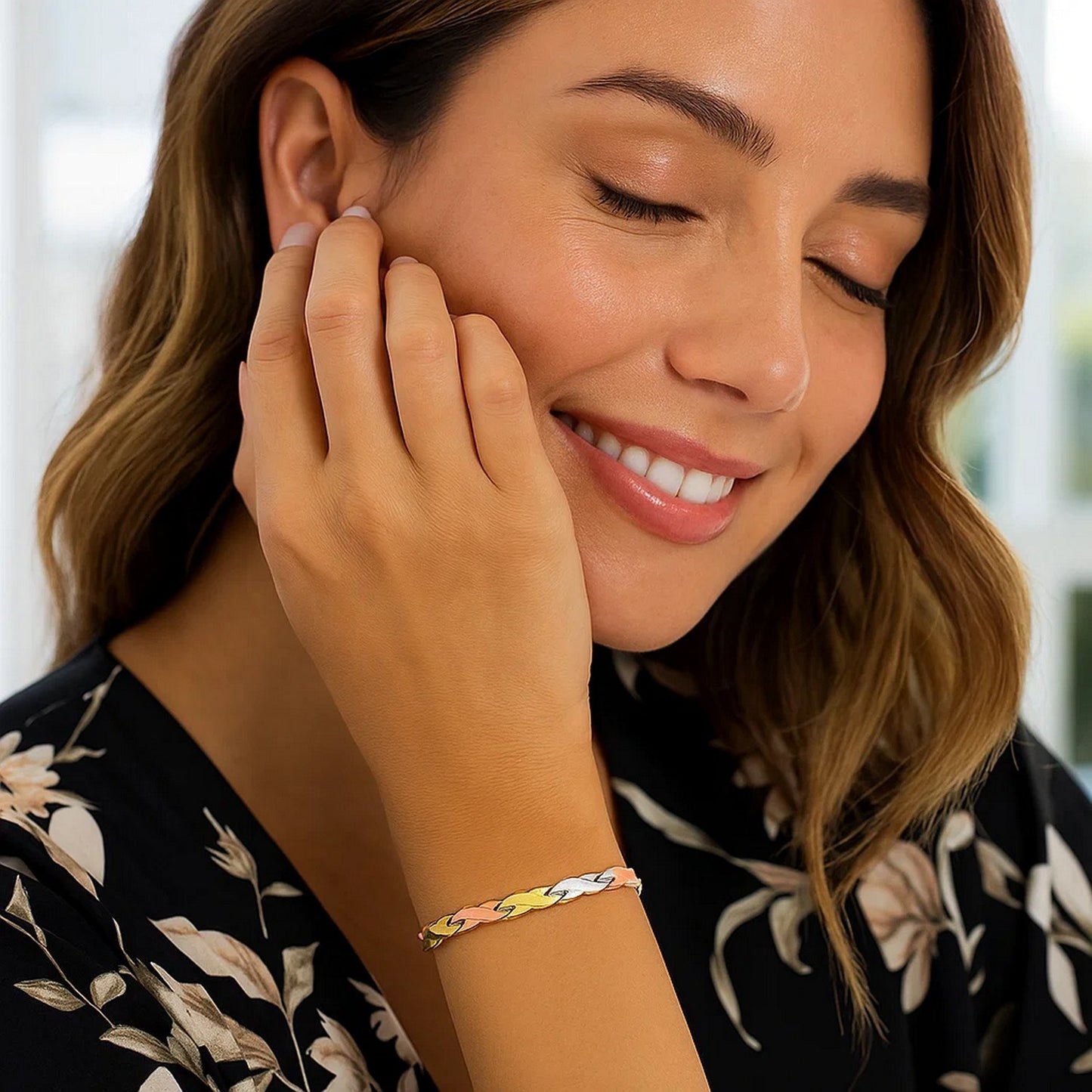 14k Tri-Color Gold Shiny and Textured X Link Bracelet (6.35 mm)