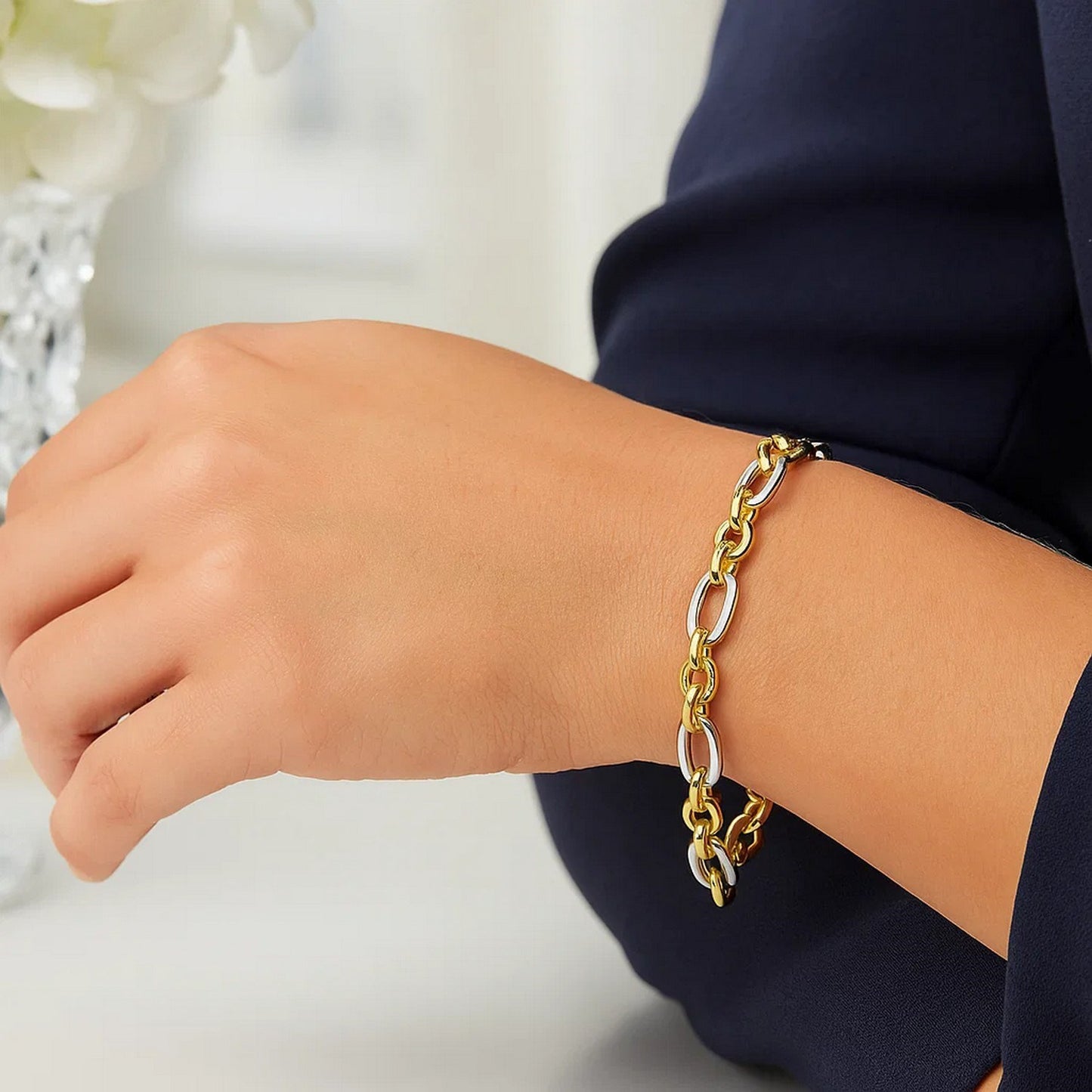 14k Two-Tone Gold Long and Short Style Oval Link Bracelet (7.50 mm)