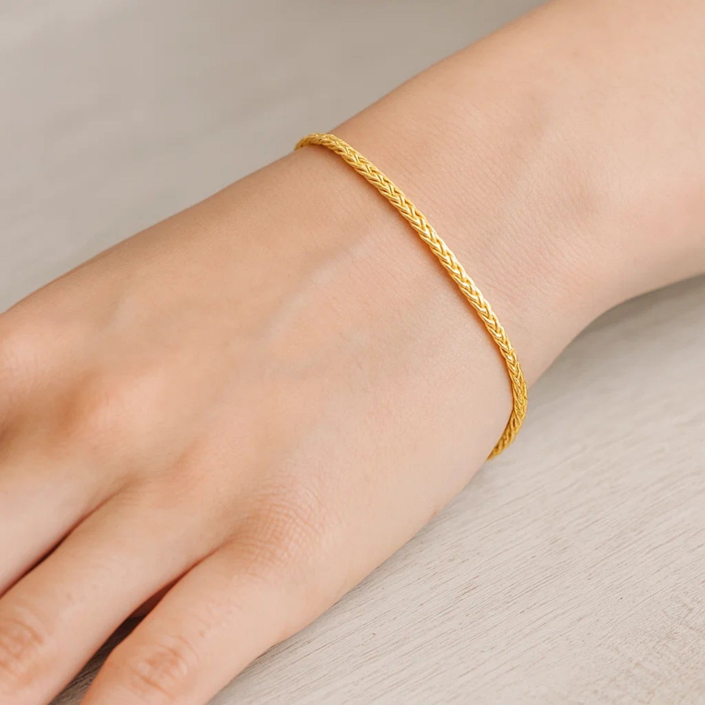Fine Wheat Chain Bracelet in 10k Yellow Gold (3.00 mm)